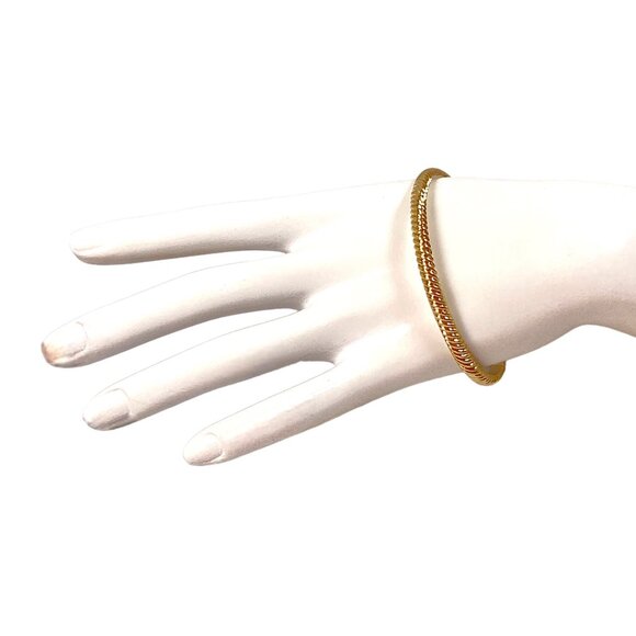 J Crew Bracelet S/M Yellow Gold Plated Bangle Skinny Textured Stackable Y2K VSCO - Picture 4 of 16